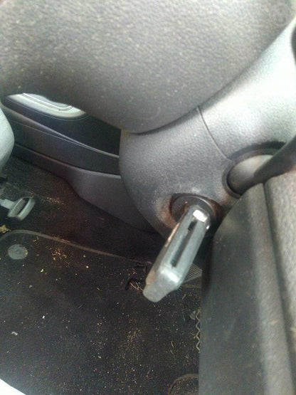 2015 VOLKSWAGEN POLO LEFT FRONT DOOR LOCK, 6R, P/N 5K2837015J, 05/10-09/17 5K2837015J DOOR BOOT GATE LOCK