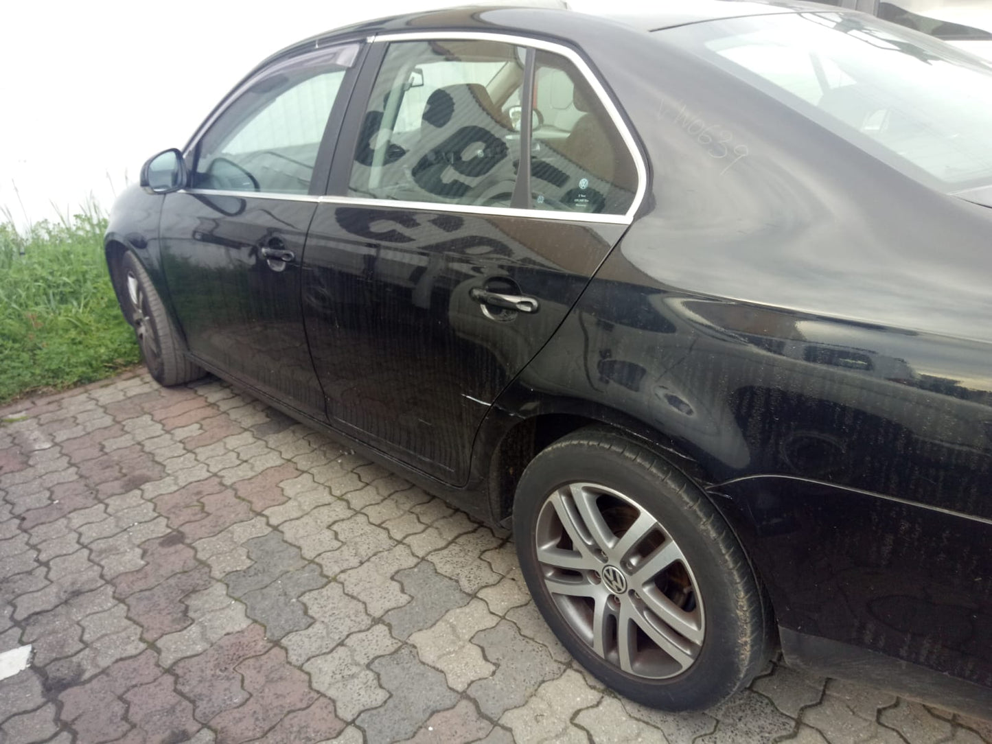 2008 VOLKSWAGEN JETTA 1KM, STD TYPE, CHROME REFLECTOR, 02/06-07/11 1K6941006Q RIGHT HEADLAMP