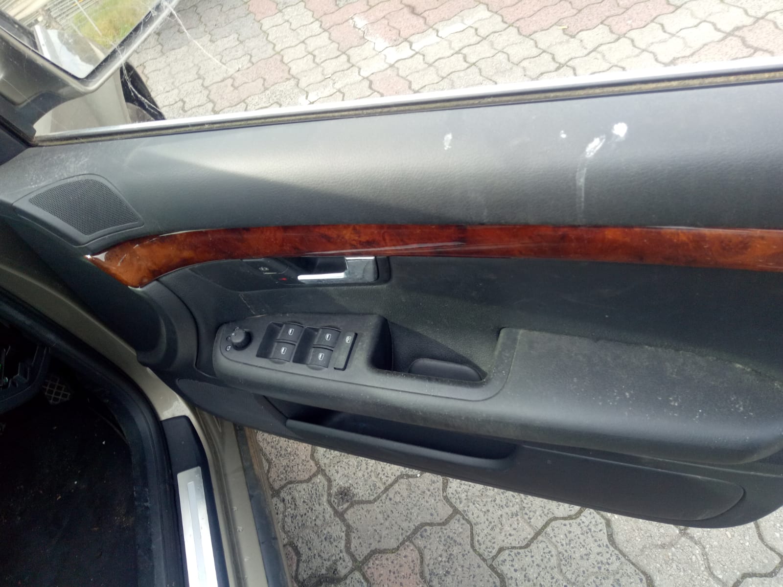 2006 AUDI A4 B7, PAIR, 08/04-07/09 8E0857551P  8E0857552H SUNVISOR