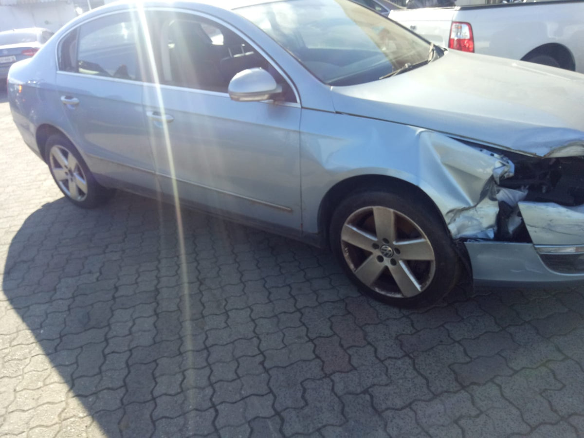 2009 VOLKSWAGEN PASSAT 3C/MK6 B6, MANUAL FOLD (6XN), 03/06-09/10 3C2857508CJ RIGHT DOOR MIRROR