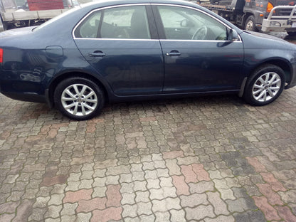 2009 VOLKSWAGEN JETTA BOOTLID, 1KM, NON SPOILER TYPE, 02/06-07/11 1K5827025AN BOOTLID TAILGATE
