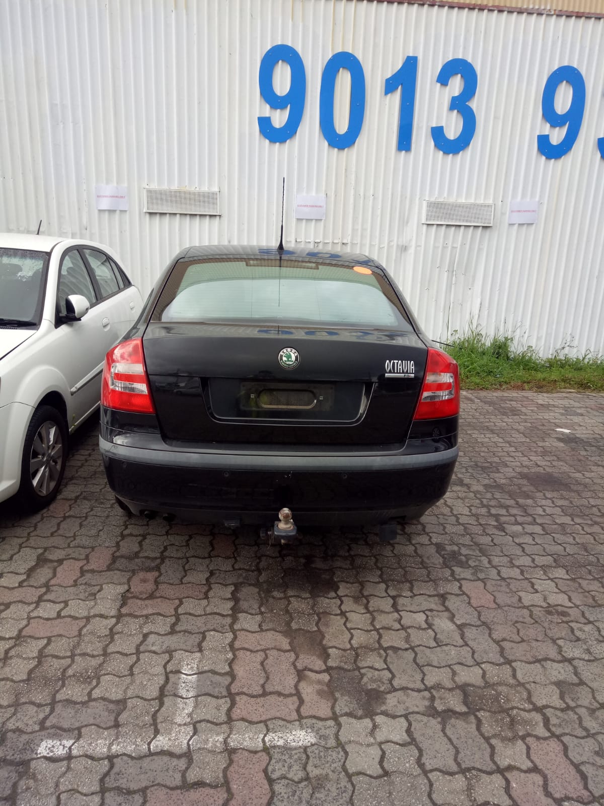 2008 SKODA OCTAVIA 1Z, 01/04-10/13 1Z5845206C RIGHT REAR DOOR WINDOW