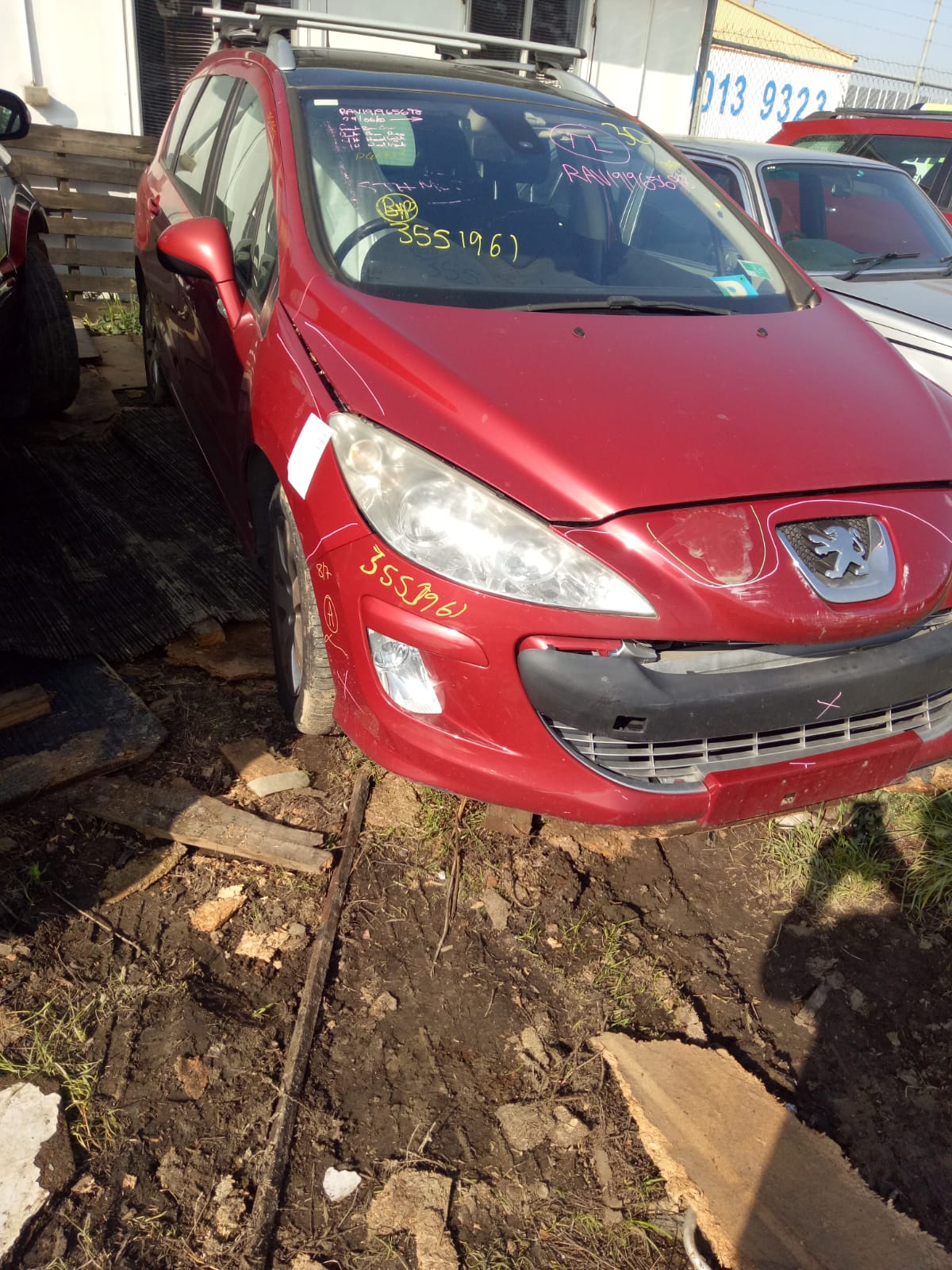 2008 PEUGEOT 308 RH FRONT (MASTER SWITCH), 2 ARROWS MIRROR SWITCH, NON FOLDING MIRROR, T7, 09/07-09/14 649029 PWR DR WIND SWITCH