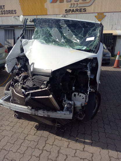 2016 RENAULT TRAFIC X82, 01/15- 807210974R LEFT FRONT WINDOW REG MOTOR
