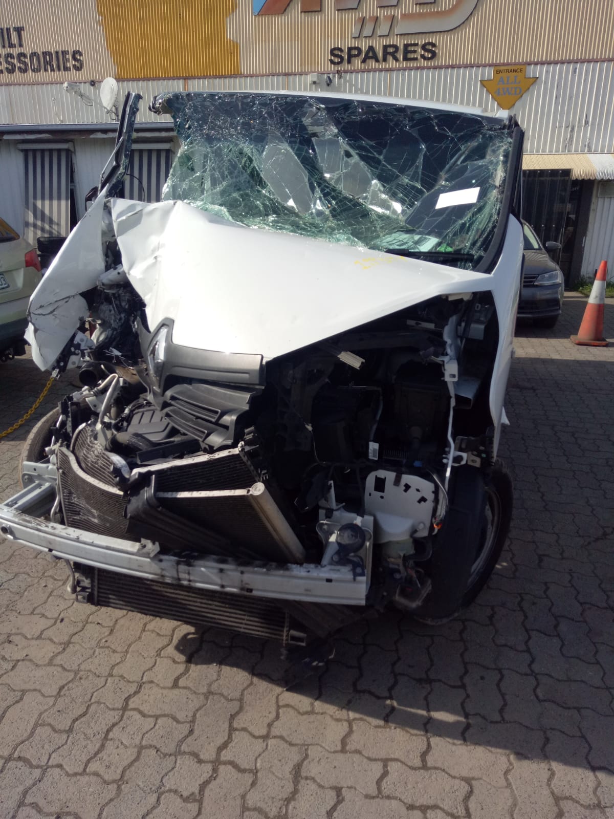 2016 RENAULT TRAFIC BARN DOOR (RH SIDE), X82, 01/15- 7700311590 WIPER MOTOR