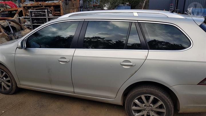 2010 VOLKSWAGEN GOLF GEN 6, WAGON, 09/09-01/13 1K9845025 LEFT REAR DOOR WINDOW