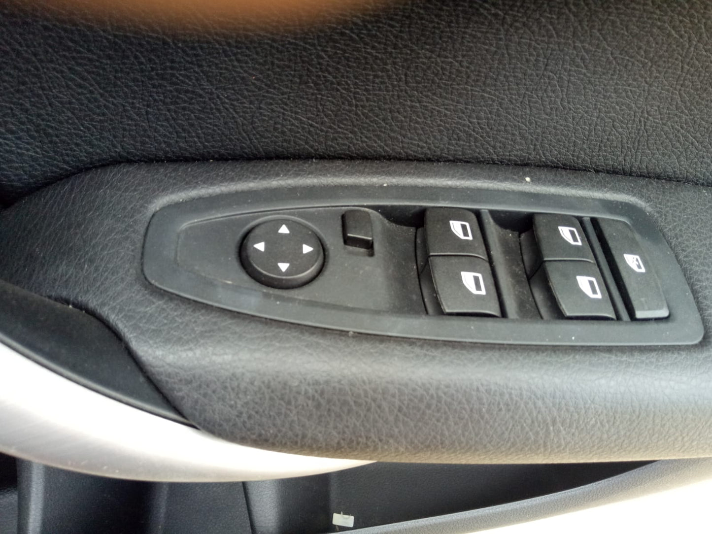 2015 BMW 1 SERIES LEFT FRONT DOOR LOCK, F20, HATCH, NON ALARM OR COMFORT ACCESS, 06/11-04/19 51217202145 DOOR BOOT GATE LOCK