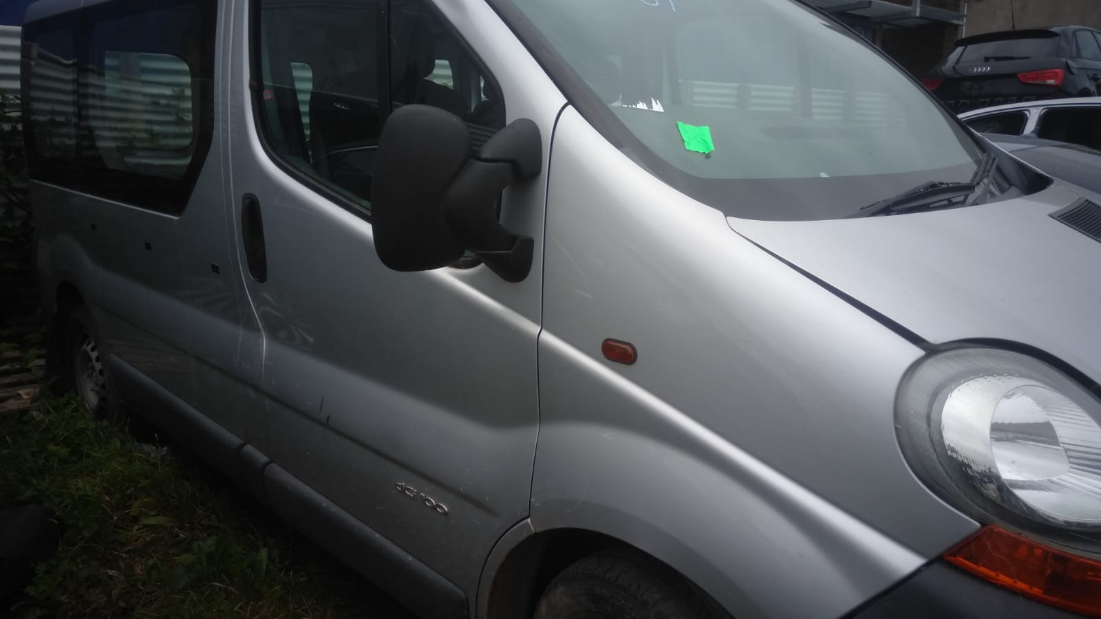 2005 RENAULT TRAFIC X83, 04/04-04/07 7701032015 RIGHT HEADLAMP