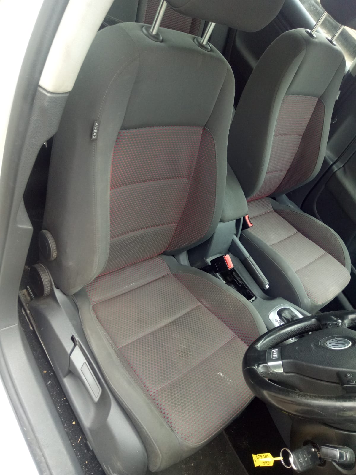 2007 VOLKSWAGEN GOLF GEN 5, HATCH, NON TINTED TYPE, 07/04-02/09 1K6945096AA RIGHT TAILLIGHT