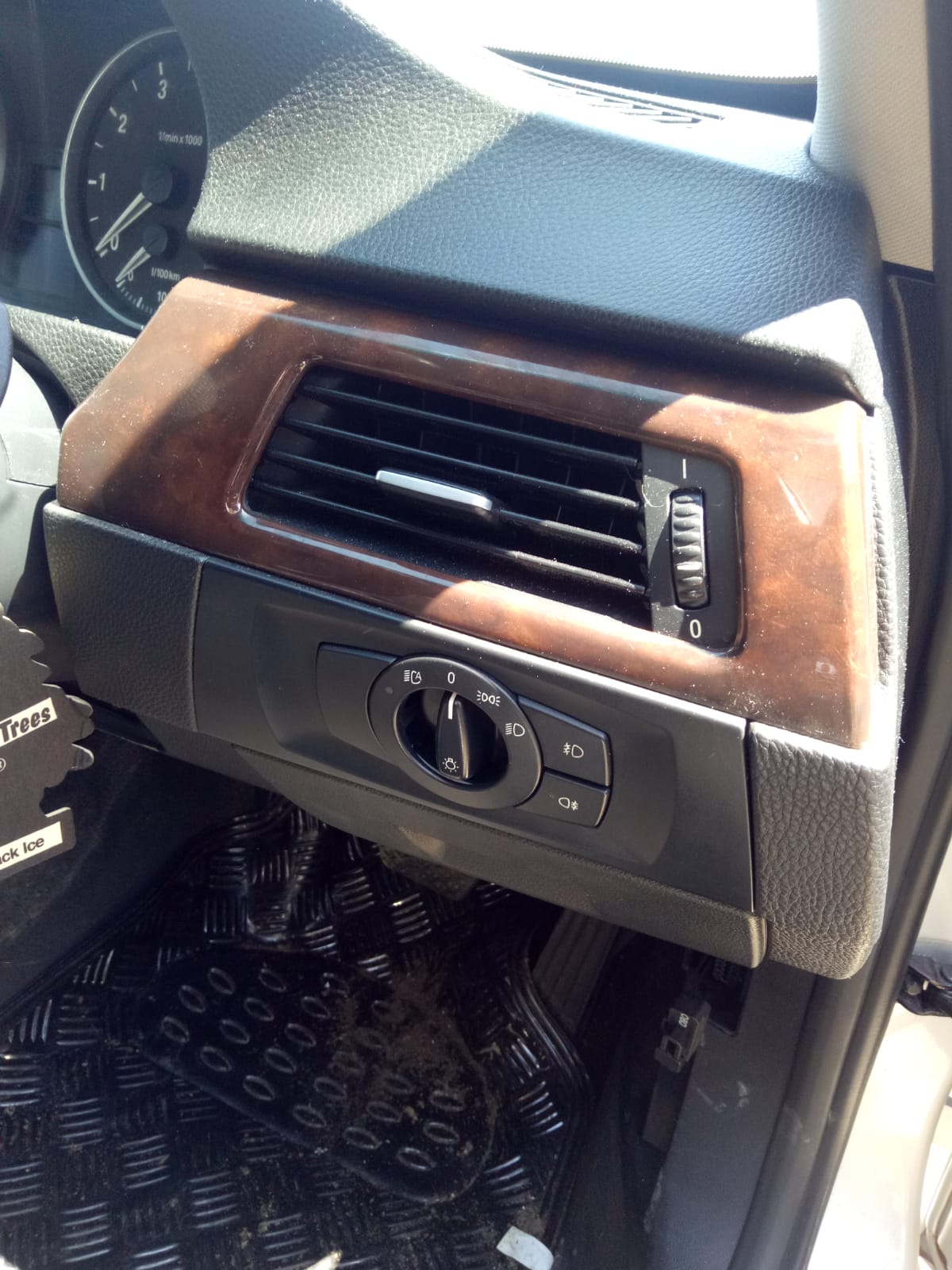 2007 BMW 3 SERIES E90/E91, SEDAN/WAGON, 03/05-04/12 51337060263 LEFT FRONT DOOR WINDOW