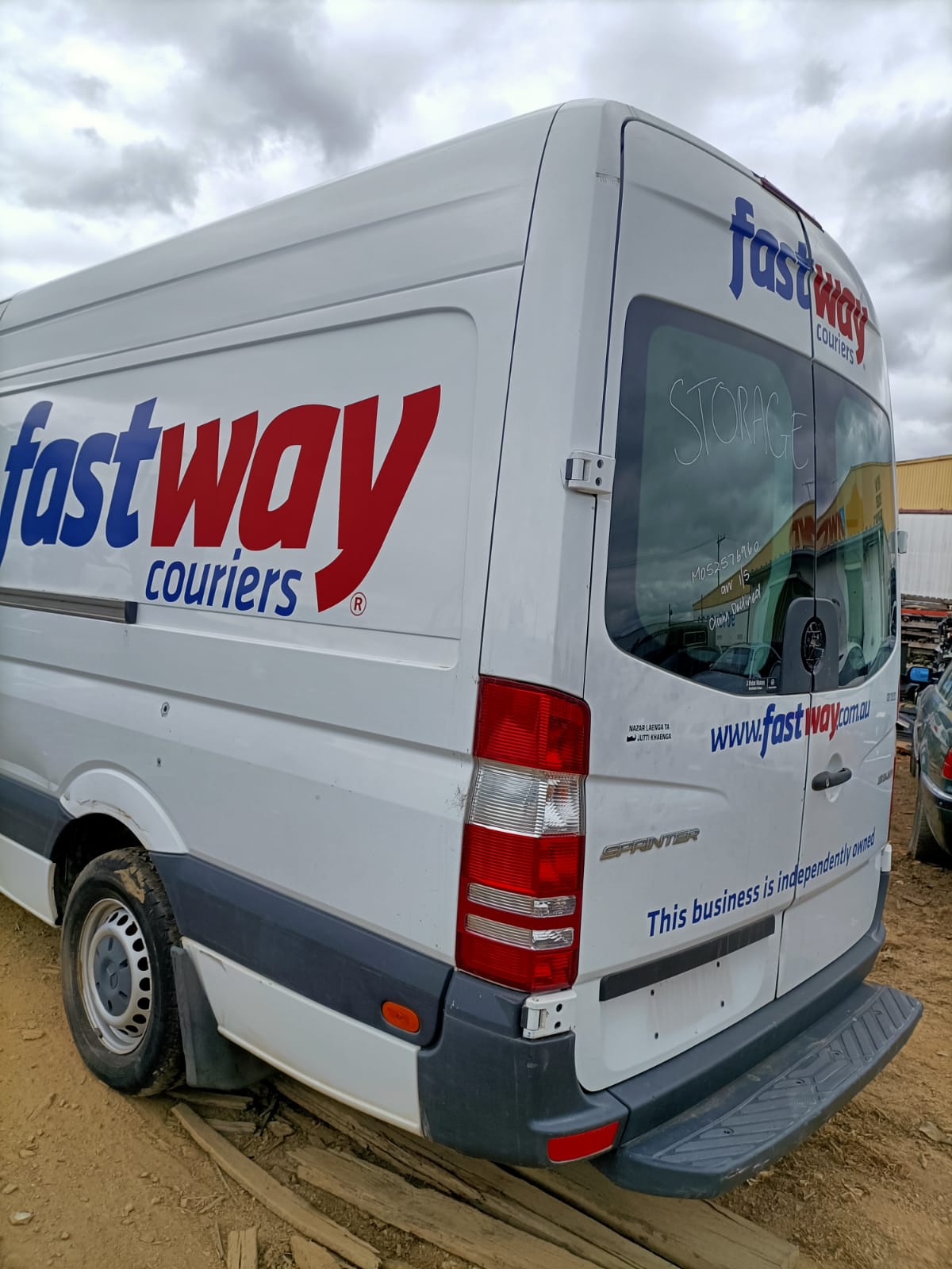 2014 MERCEDES SPRINTER DISPLAY/CONTROL & HEAD UNIT, DOUBLE DIN, NON SAT NAV TYPE, NCV3, 10/06-04/18 A9069004301 RADIO CD DVD SAT TV