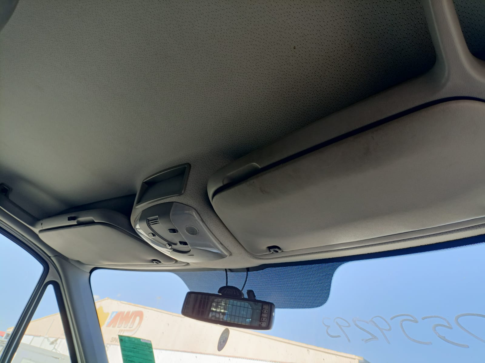 2012 VOLKSWAGEN CRAFTER RIGHT FRONT DOOR LOCK, 02/07-07/17 2E2837016B DOOR BOOT GATE LOCK