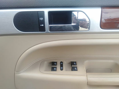 2007 VOLKSWAGEN TOUAREG 7L, W/ MOULD TYPE, 09/03-12/10 7L0833056M RIGHT REAR DOOR SLIDING