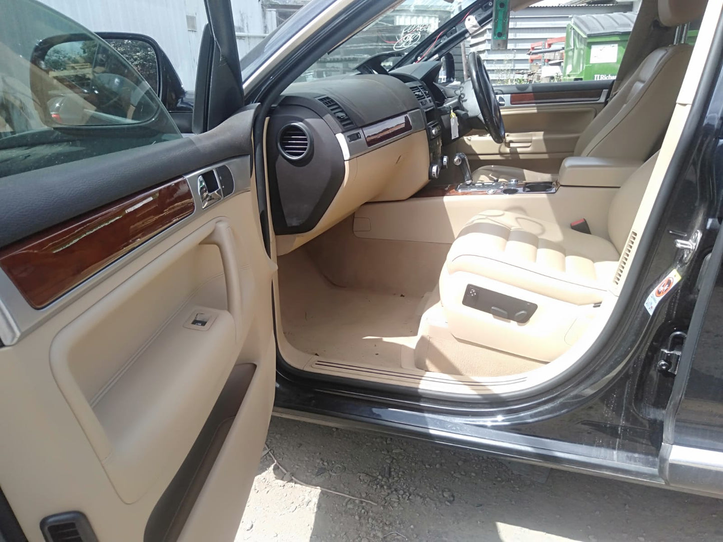 2007 VOLKSWAGEN TOUAREG 7L, 09/03-12/10 7L0837461F LEFT FRONT WINDOW REG MOTOR