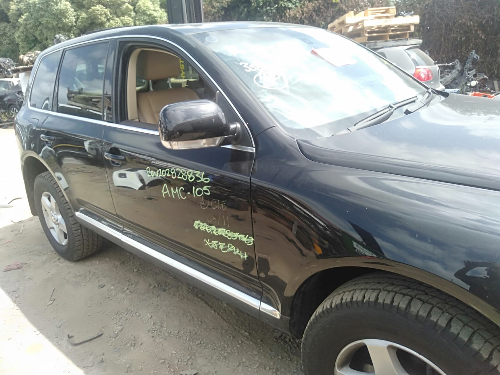 2007 VOLKSWAGEN TOUAREG 7L, W/ PARK SENSOR, NON H/LAMP WASHER TYPE, 12/06-12/10 7L6807217AF FRONT BUMPER