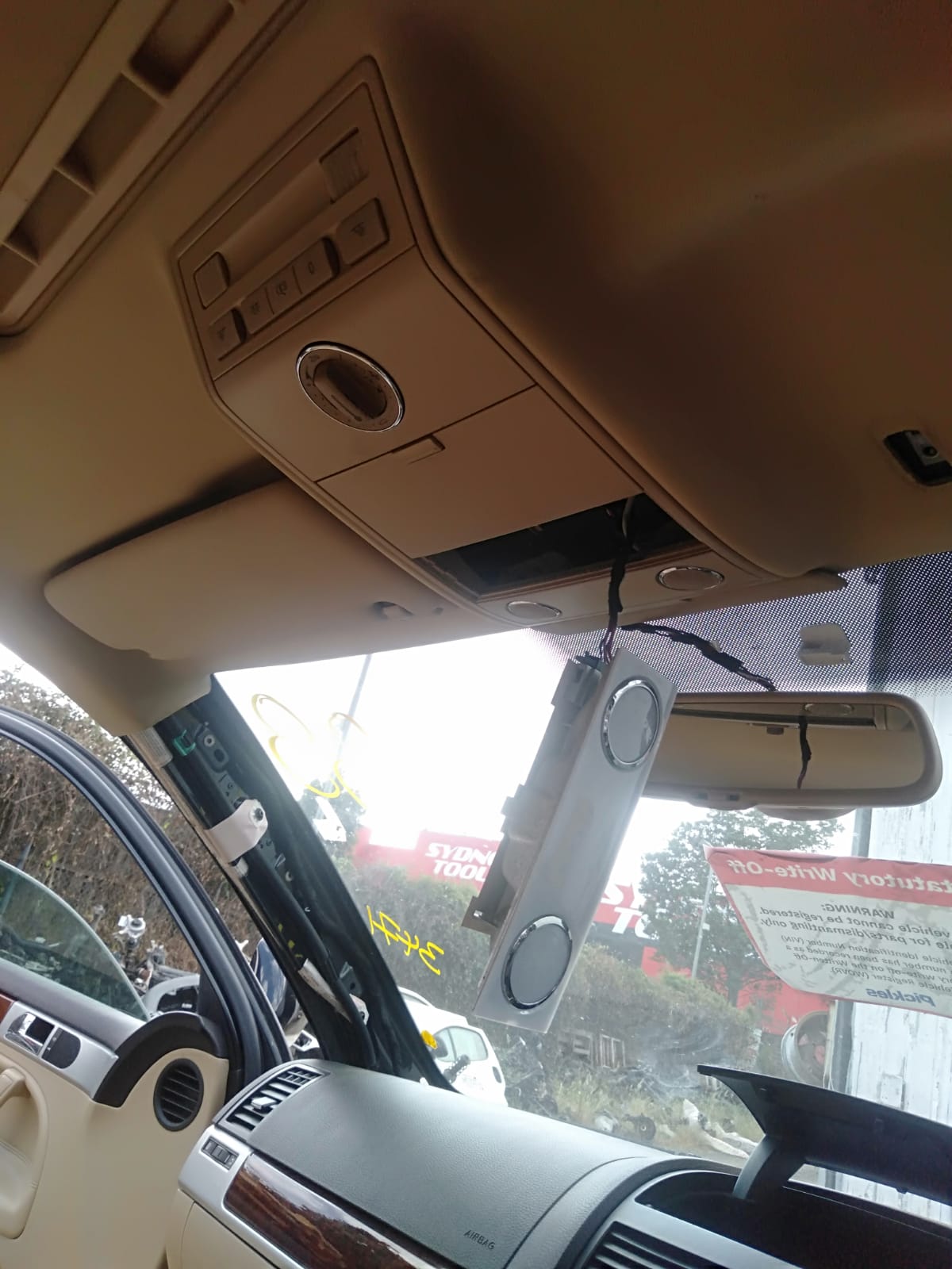 2007 VOLKSWAGEN TOUAREG 7L, W/ MOULD TYPE, 09/03-12/10 7L0833056M RIGHT REAR DOOR SLIDING