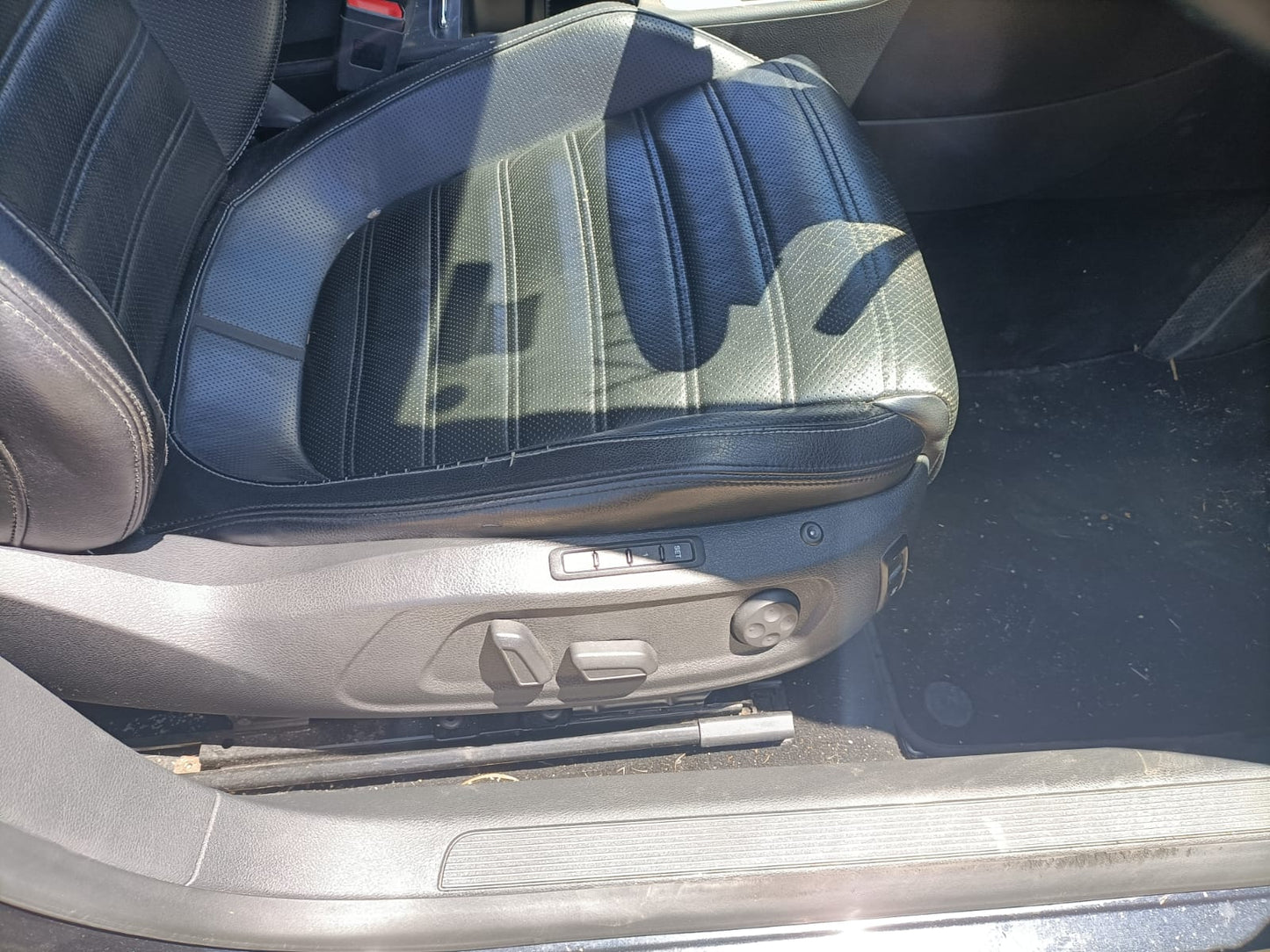 2011 VOLKSWAGEN PASSAT 3CC, 2 KNOB DIAL, W/ SEAT WARMER TYPE, SEDAN, 01/09-12/16 5K0907044EA HEATER AC CONTROLS