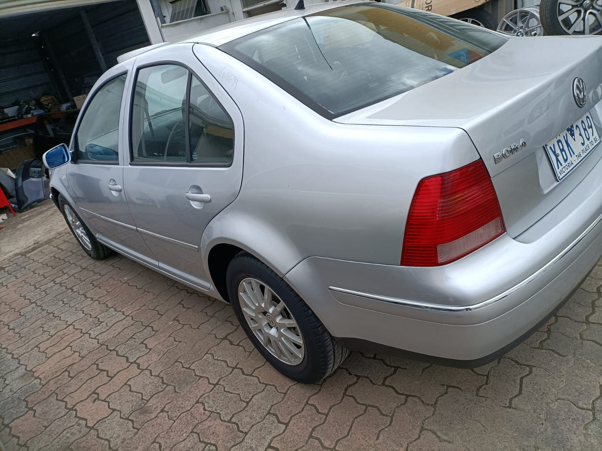 2001 VOLKSWAGEN BORA 2.0 4CYL, 1J, 12/99-12/05 06B903018HX ALTERNATOR