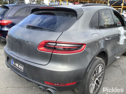 2014 PORSCHE MACAN 95B, 06/14- 95B845202 RIGHT FRONT DOOR WINDOW