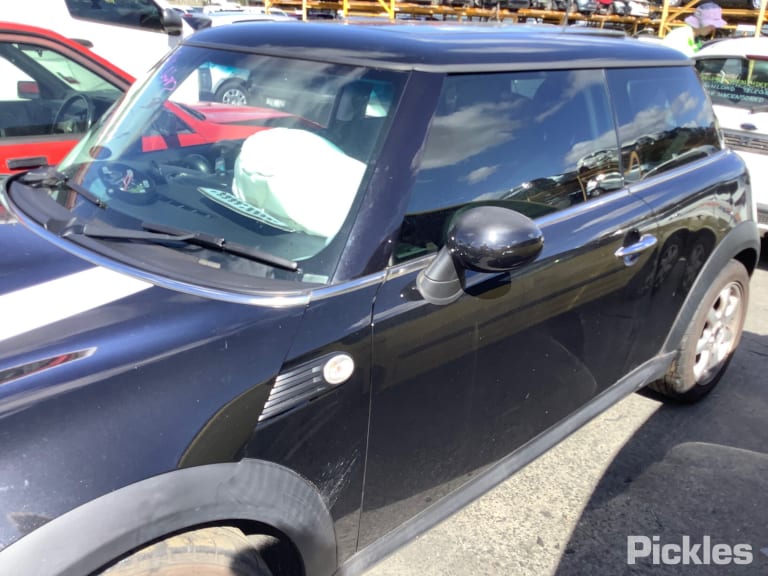2010 MINI COOPER LEFT FRONT DOOR LOCK, R55/R56, HATCH/WAGON, 01/09-05/14 51212752597 DOOR BOOT GATE LOCK