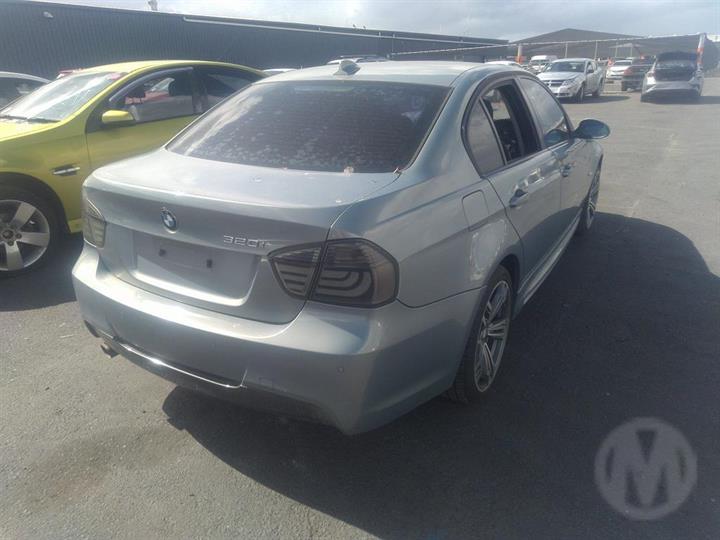 2007 BMW 3 SERIES RADIATOR GRILLE (LH SIDE), E90/E91, SEDAN/WAGON, CHROME ONLY, 03/05-08/08 51137120007 GRILLE