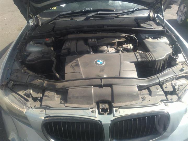 2007 BMW 3 SERIES E90, SEDAN, 03/05-01/12 51337140587 LEFT FRONT WINDOW REG MOTOR