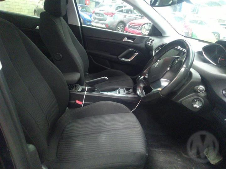 2016 PEUGEOT 308 AUTO, PETROL, 1.2, TURBO, T9, VIN VF3L*HNY, 10/14-01/21 AT6 TRANS GEARBOX