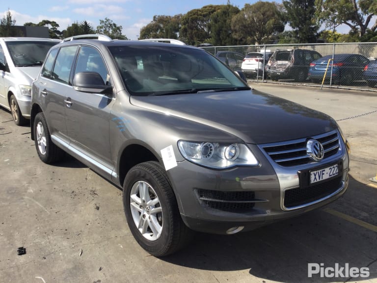 2010 VOLKSWAGEN TOUAREG 7L, W/ PARK SENSOR TYPE, 09/03-12/10 7L6807417D/7L6807434AH REAR BUMPER