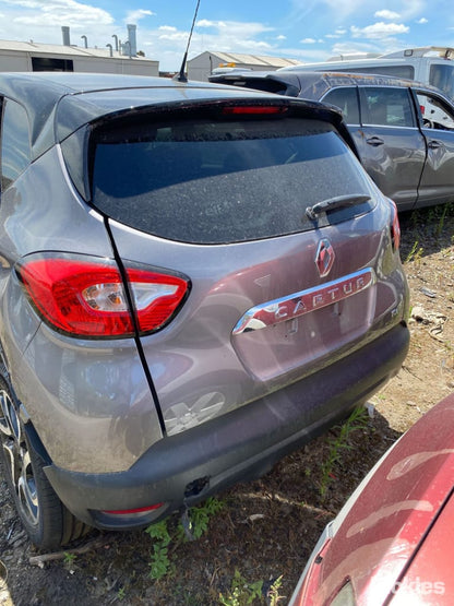 2016 RENAULT CAPTUR J87, 08/14-12/19 803004000R RIGHT FRONT DOOR WINDOW