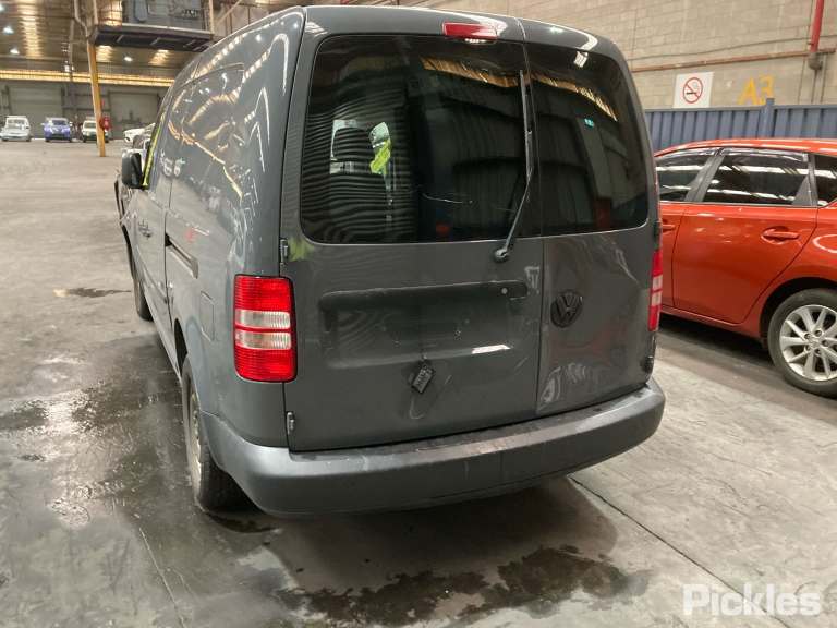 2015 VOLKSWAGEN CADDY 2K, 12/04-06/15  RIGHT FRONT DOOR