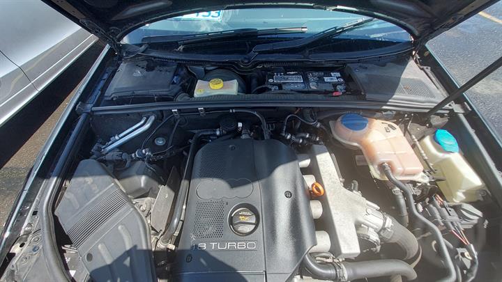 Wrecking 2006 AUDI A4 for Used Parts AU1528