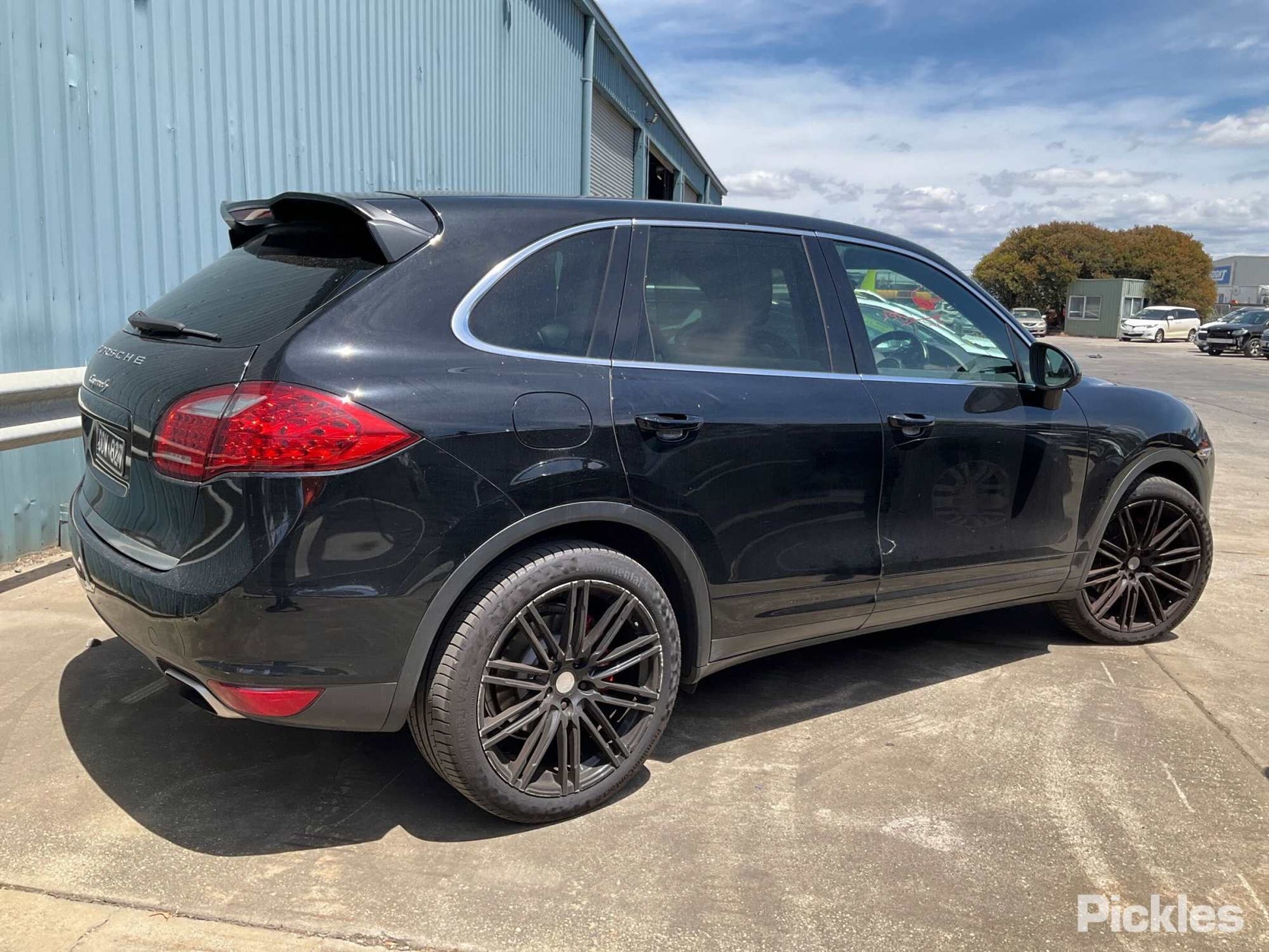 2010 PORSCHE CAYENNE 92A, IN BODY, NON TINTED TYPE, 07/10-10/14 95863109501 LEFT TAILLIGHT
