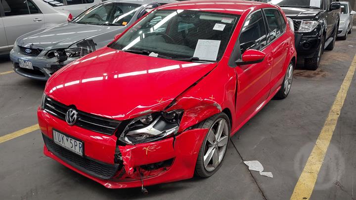 Wrecking 2014 VOLKSWAGEN POLO for Used Parts VW1536