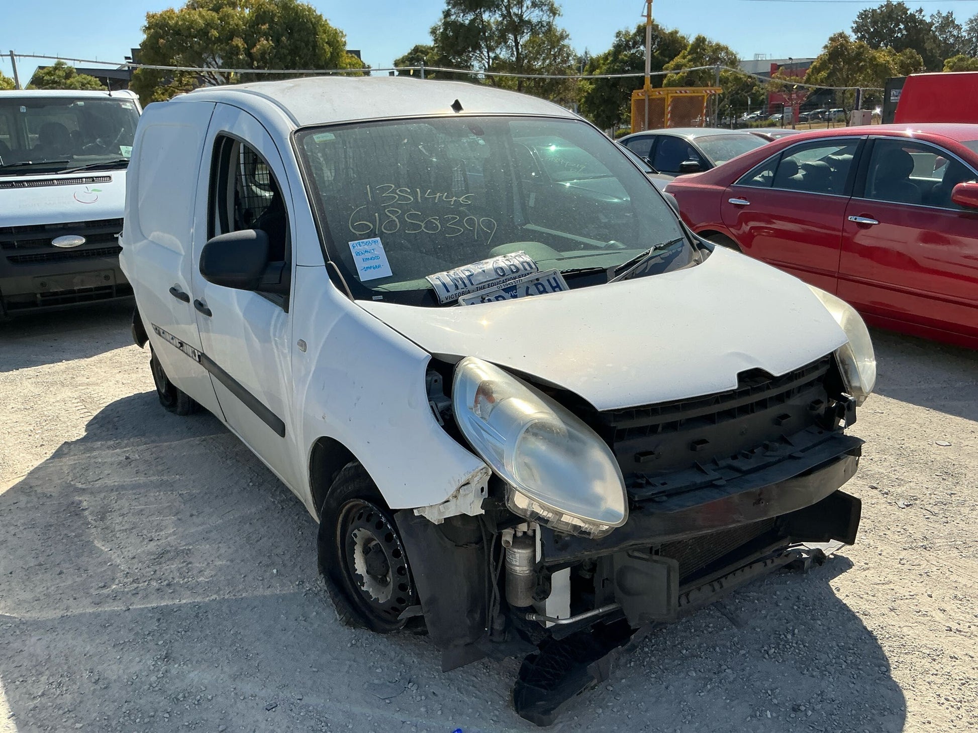 Wrecking 2014 RENAULT KANGOO for Used Parts RN1556