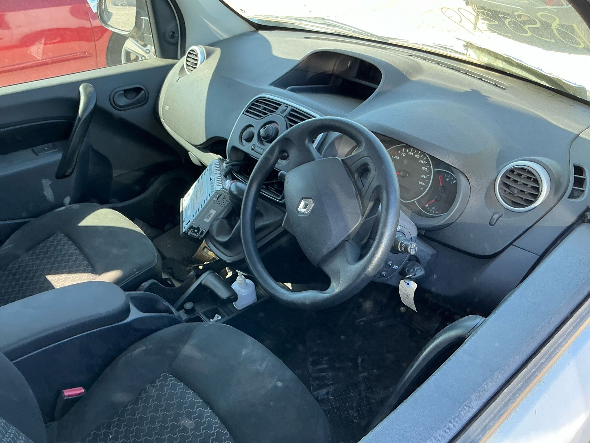 Wrecking 2014 RENAULT KANGOO for Used Parts RN1556