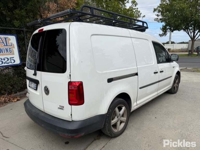 Wrecking 2015 VOLKSWAGEN CADDY for Used Parts VW1562