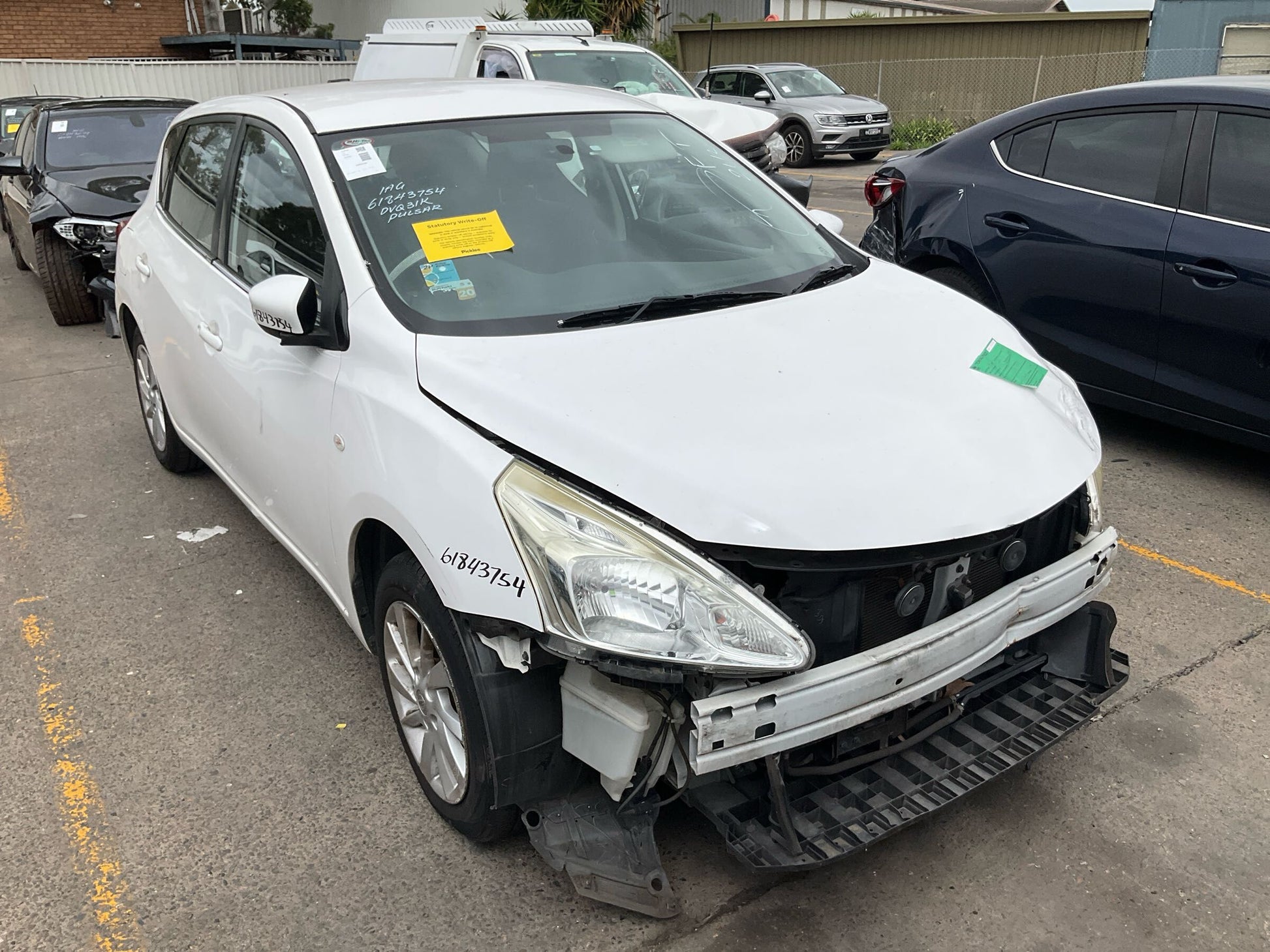 2015 NISSAN PULSAR C12, HATCH, 05/13-12/16  RIGHT FRONT DOOR WINDOW