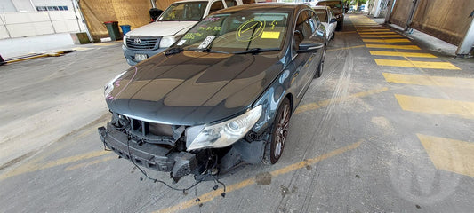 Wrecking 2012 VOLKSWAGEN PASSAT for Used Parts VW1576