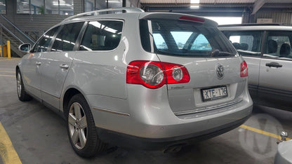 2010 VOLKSWAGEN PASSAT LEFT FRONT DOOR LOCK, 3C/MK6 B6-B7, SEDAN/WAGON, P/N 3C2837015A, 03/06-05/15 3C2 837 015 A DOOR BOOT GATE LOCK