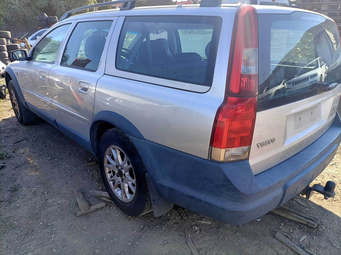 2003 VOLVO XC70 04/03-11/07  RIGHT REAR DOOR WINDOW