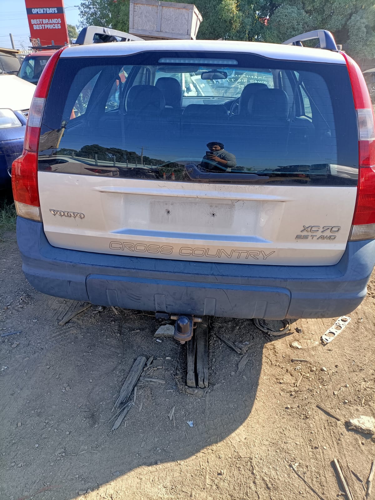 2003 VOLVO XC70 04/03-11/07  RIGHT REAR DOOR WINDOW