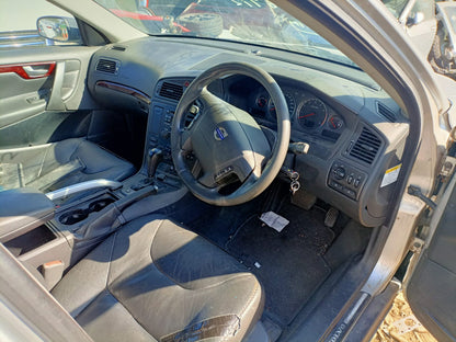 2003 VOLVO XC70 04/03-11/07  RIGHT REAR DOOR WINDOW