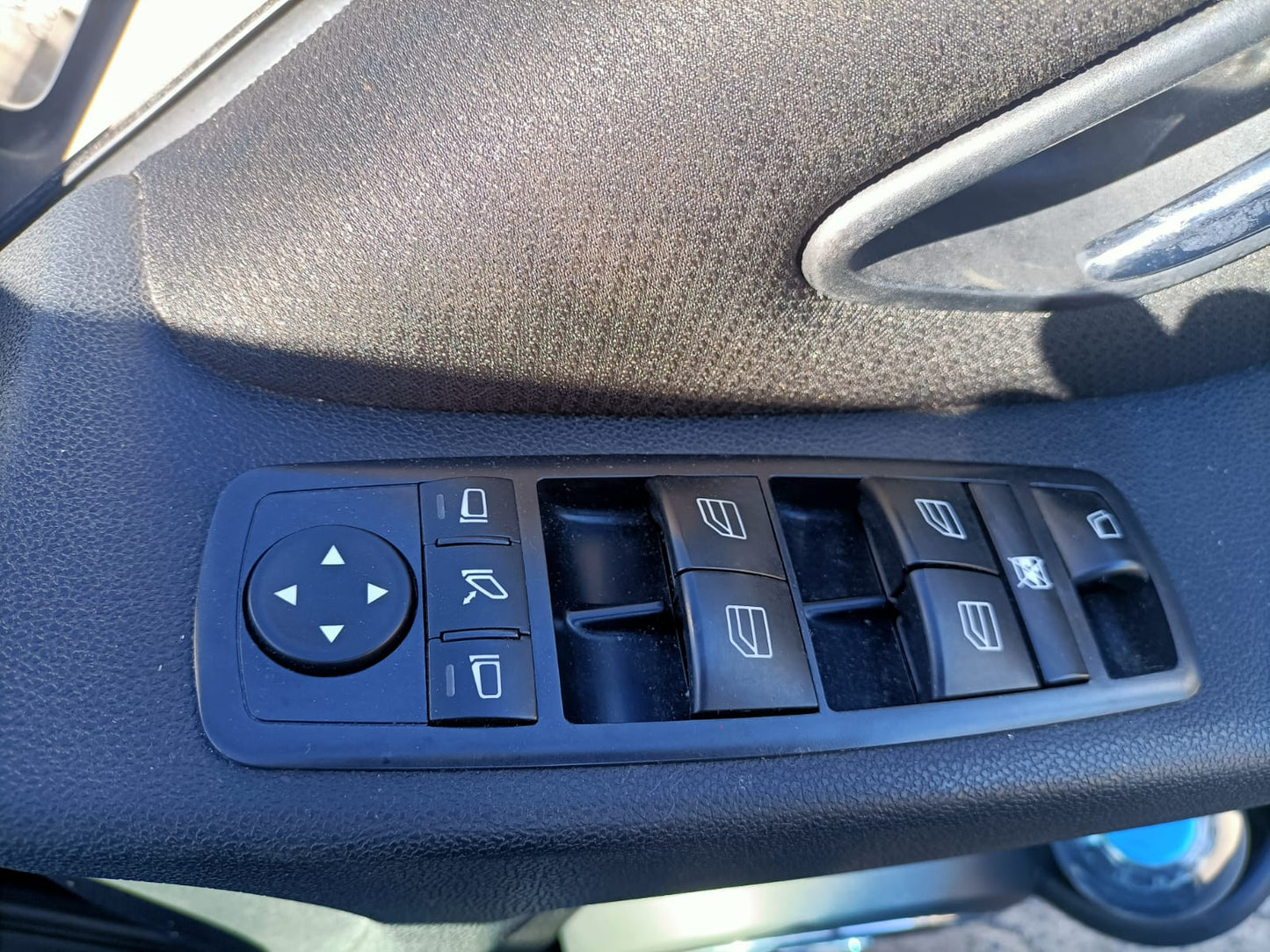 2007 MERCEDES B CLASS RIGHT FRONT DOOR LOCK, W245, 11/05-08/08 A1697201635 DOOR BOOT GATE LOCK