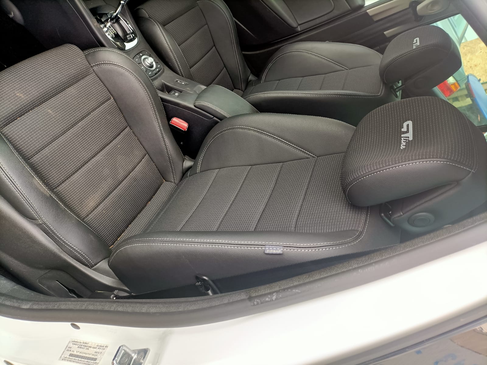 2016 RENAULT MEGANE X32/B95/K95, 5DR HATCH/WAGON, 07/14-05/16 631007490R RIGHT GUARD