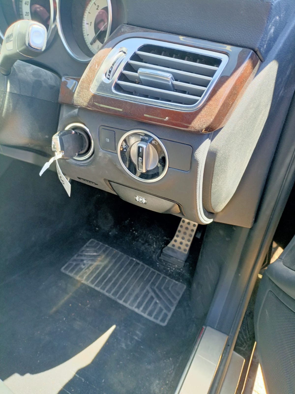 2016 MERCEDES CLS CLASS C218, 06/11-02/18 A2218200401 COURTESY LIGHT