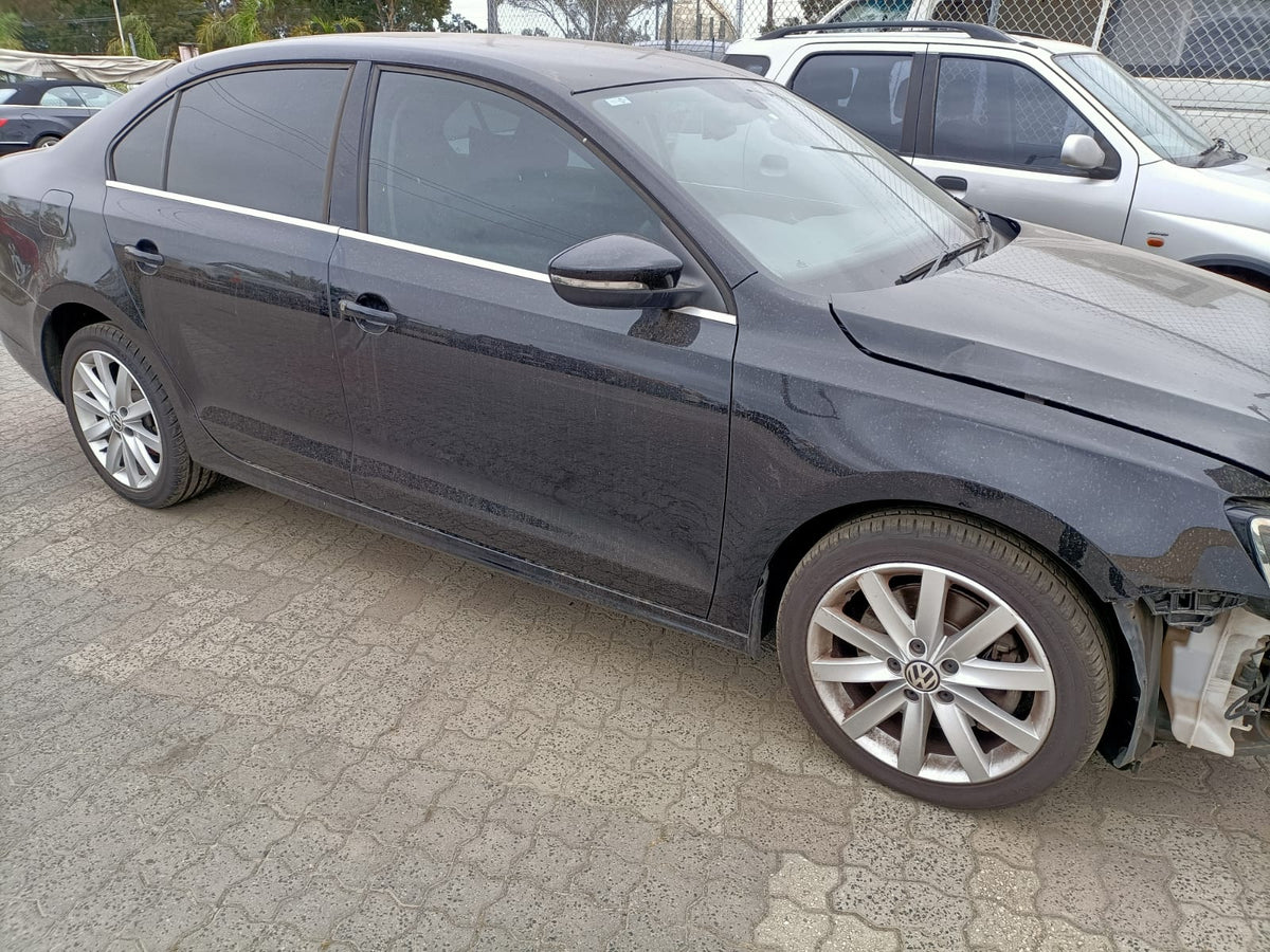 2013 VOLKSWAGEN JETTA PETROL, 1.4, BOSCH P/N 03C903023A, 1B, 02/11-12/17 03C903023A ALTERNATOR