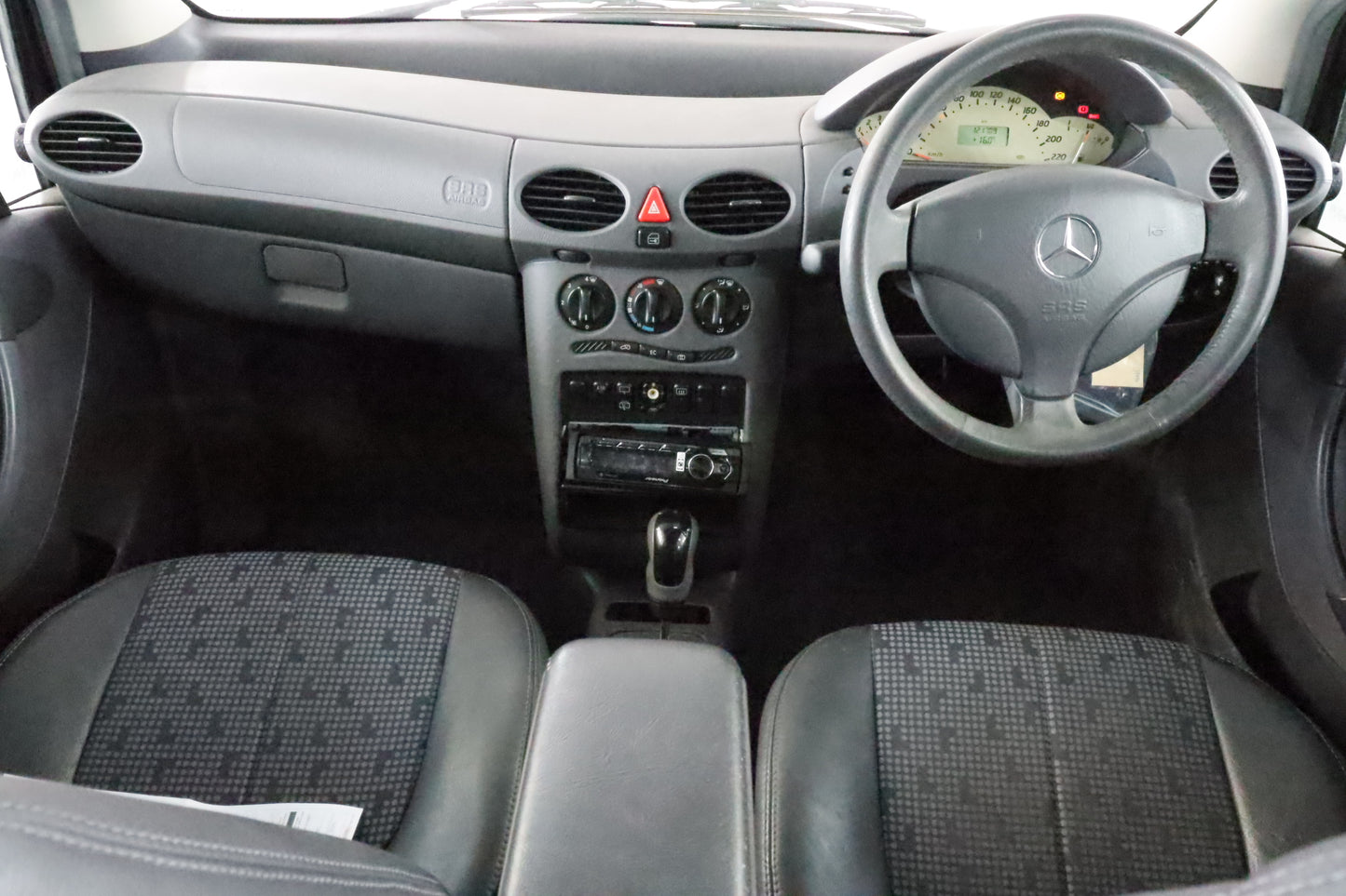 2001 MERCEDES A CLASS W168 MAIN 10/98-05/05  LEFT FRONT DOOR WINDOW