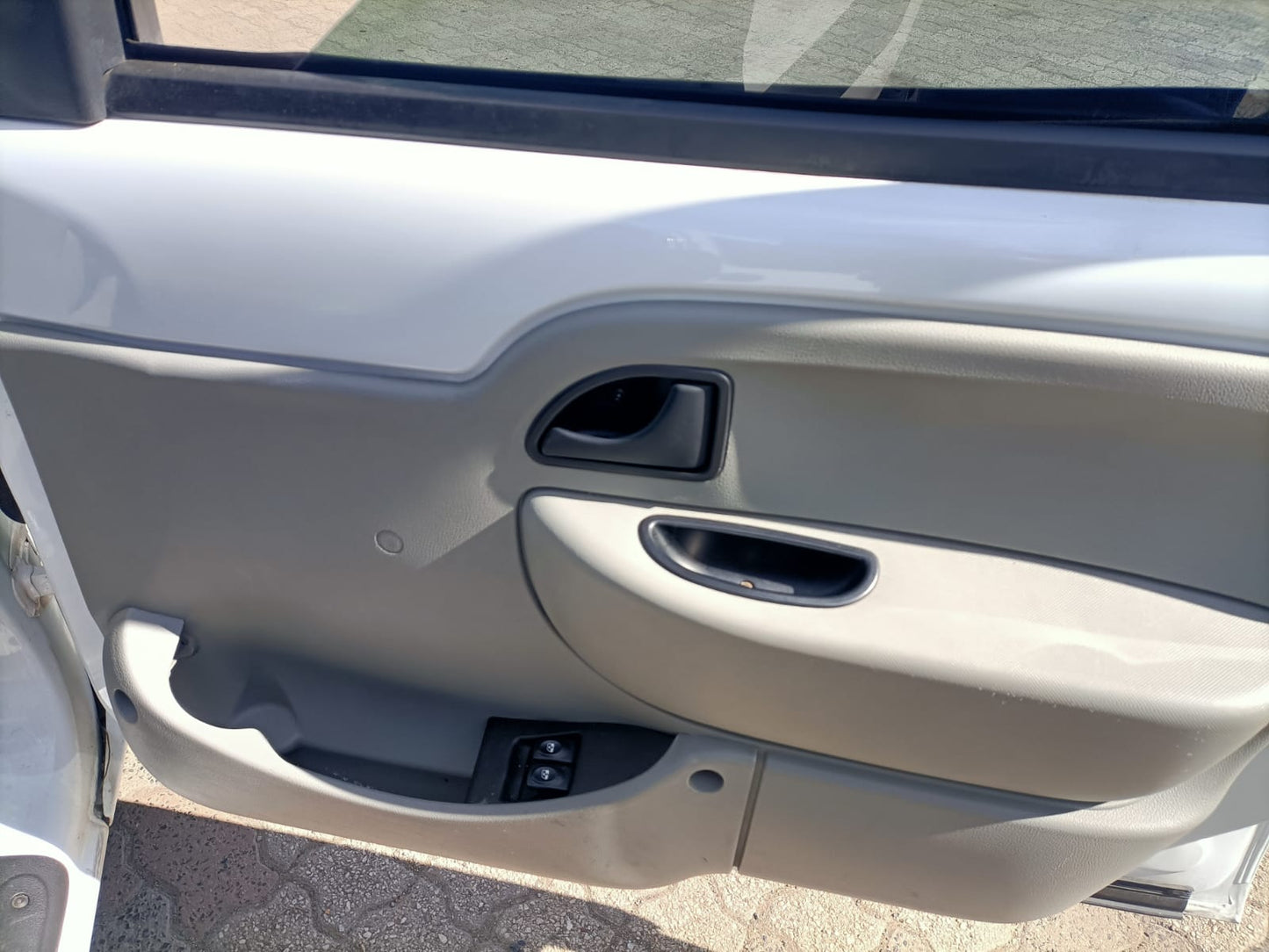 2009 RENAULT KANGOO X76, 08/04-09/10 8200289615 REAR BUMPER