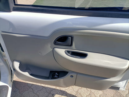 2009 RENAULT KANGOO X76, W/ CLEAR INDICATOR TYPE,  08/04-09/10 7702233647 LEFT HEADLAMP