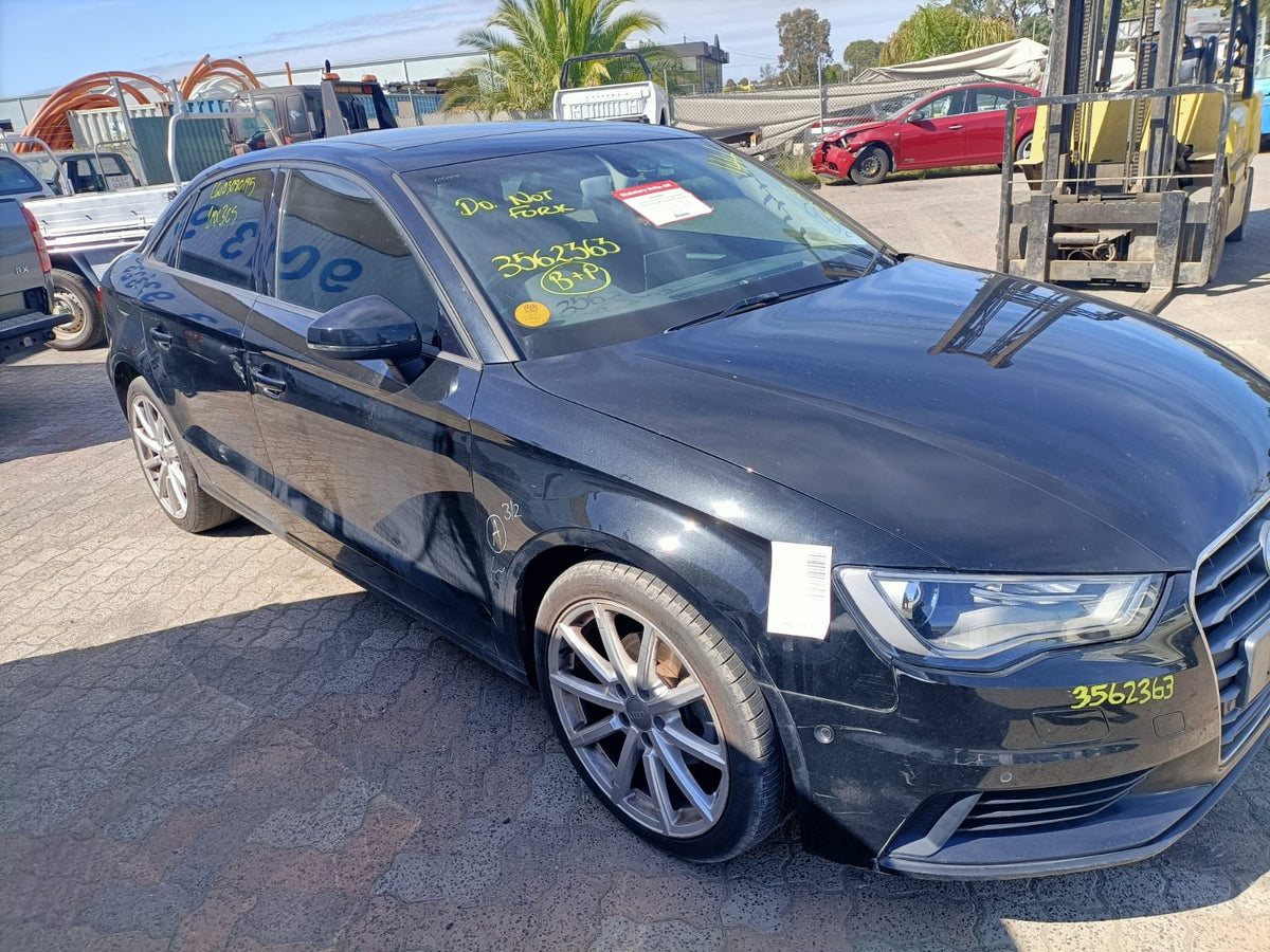 2015 AUDI A3 LEFT FRONT DOOR LOCK, 8V, 05/13-10/20 8X2837015C DOOR BOOT GATE LOCK